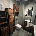 Διαμέρισμα Modern, Airport Designer Bringyourown Byo Selfbedding Tidy Yourself