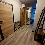 Διαμέρισμα Modern, Airport Designer Bringyourown Byo Selfbedding Tidy Yourself Βαρσοβία
