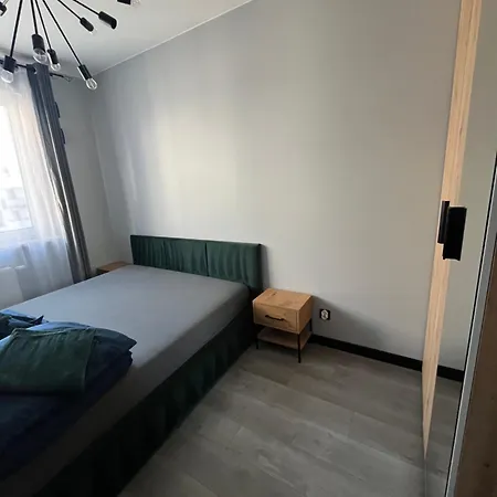 Modern, Airport Designer Bringyourown Byo Selfbedding Tidy Yourself *