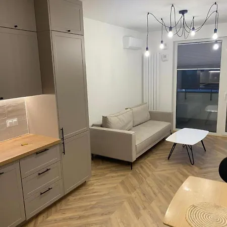 Modern, Airport Designer Double Apartment *